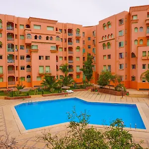 Appartement Superbe En Résidence Avec Piscine, Marrakesh